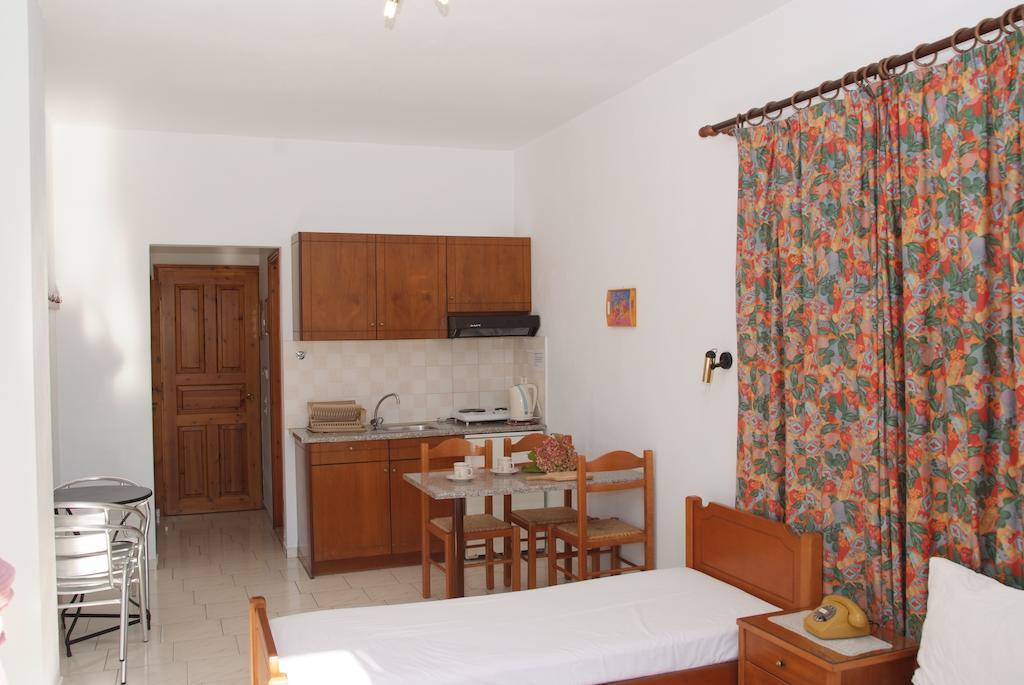Charoula Apartment Платаниас Екстериор снимка