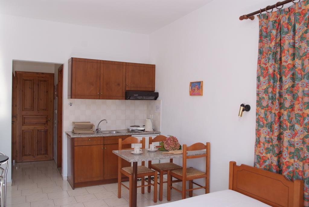Charoula Apartment Платаниас Екстериор снимка
