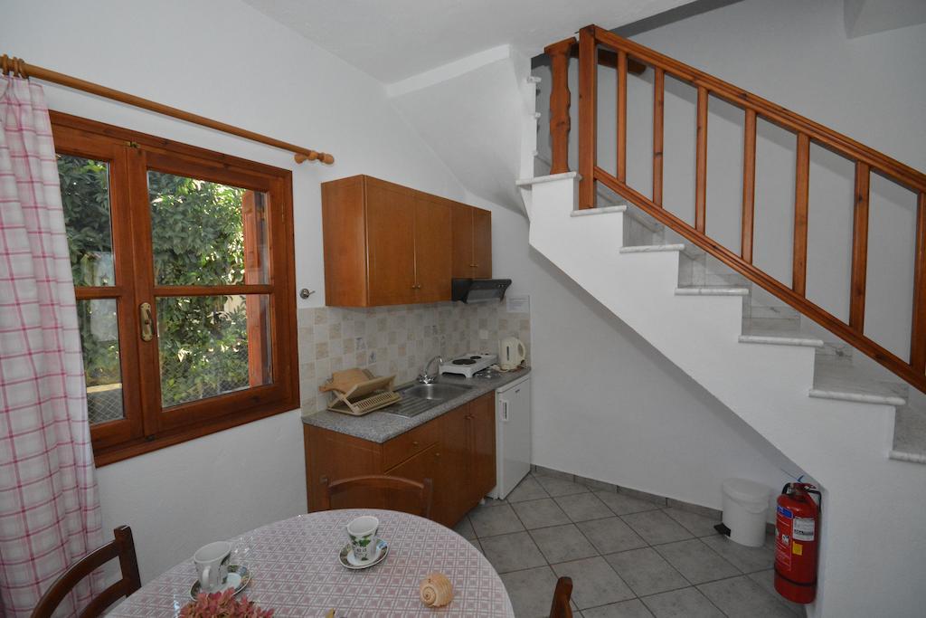 Charoula Apartment Платаниас Стая снимка