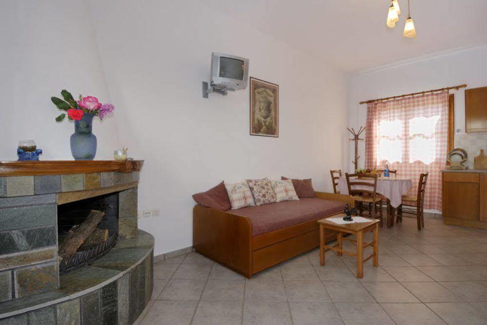 Charoula Apartment Платаниас Екстериор снимка