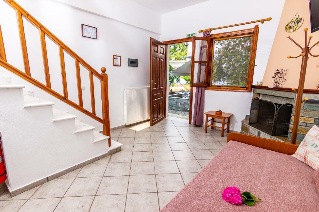 Charoula Apartment Платаниас Екстериор снимка